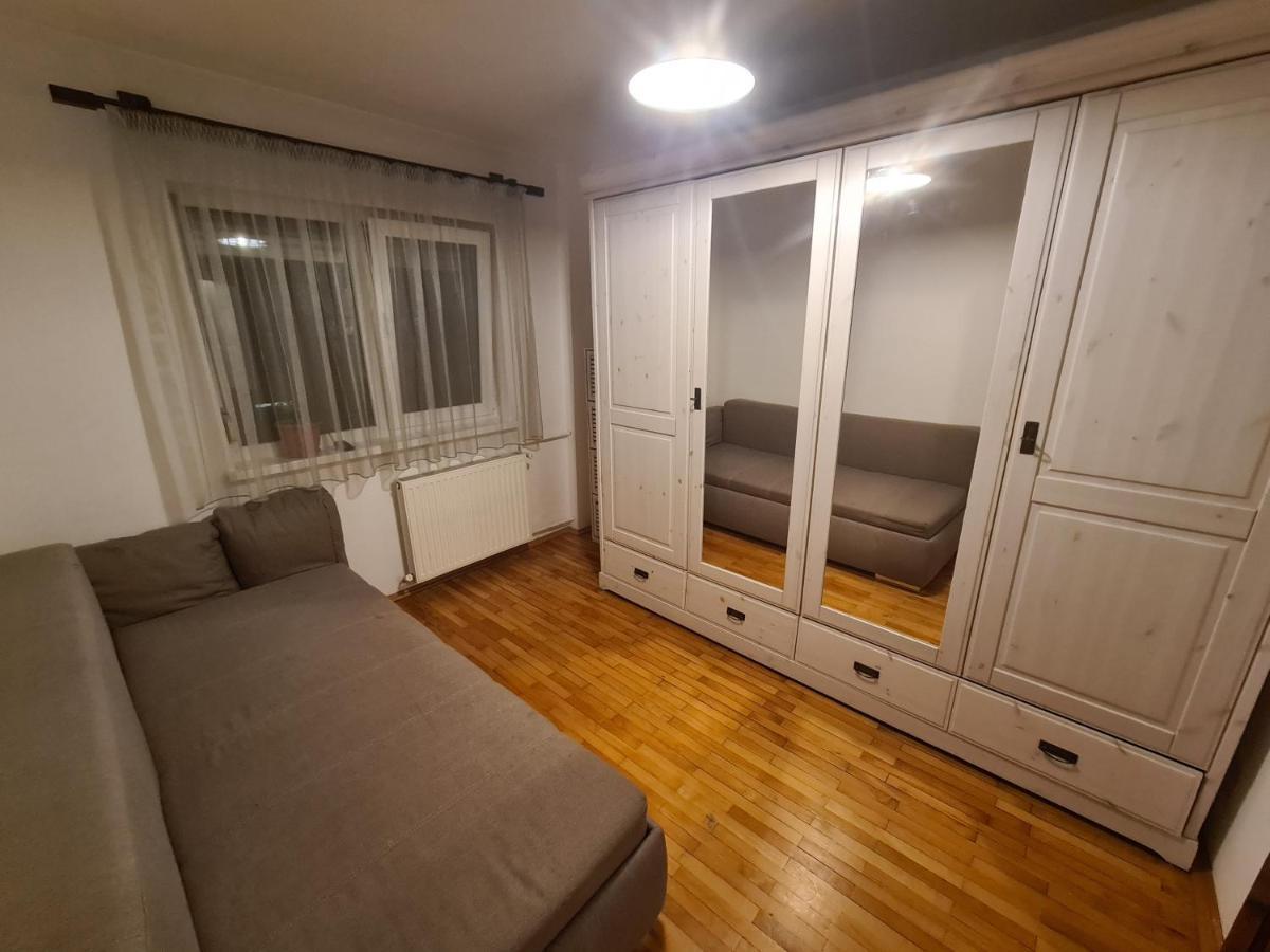 Clasic Apartment Nufarul Gran Varadino Esterno foto