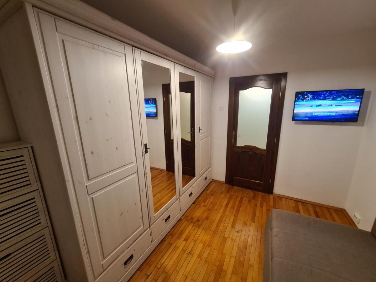 Clasic Apartment Nufarul Gran Varadino Esterno foto